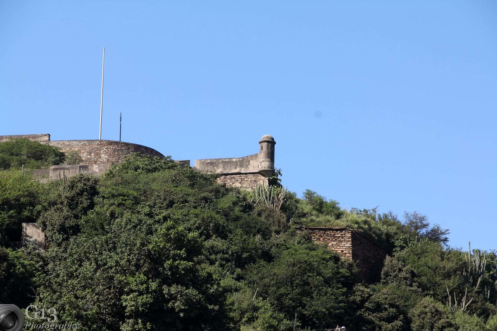 Fortín El Vigía sobre el casco de La Guaira