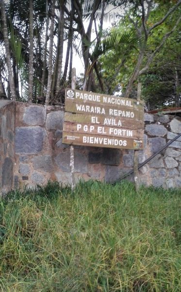 Ruinas del Castillo de San Joaquín (El Fortín), en el sector de La Cumbre del Parque Nacional El Ávila, sobre el Camino de los Españoles